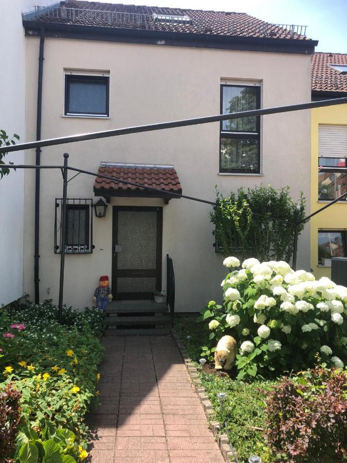 Dachgeschoss In Einem Reihenhaus Apartment Heidelberg Exterior foto